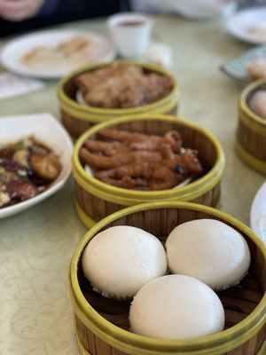 Feng Ze Yuan Restaurant by null
