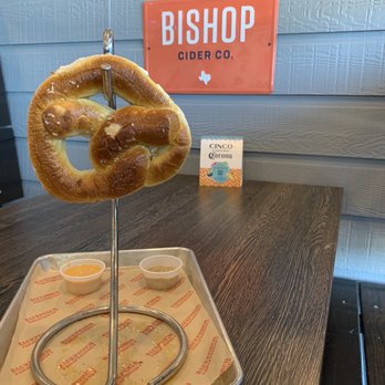 Backporch Drafthouse - Bavarian pretzel - American Near Me - Northlake, Texas Backporch Drafthouse - Bavarian pretzel - American Near Me - Northlake, Texas