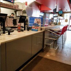 Domino's Pizza - Inside
