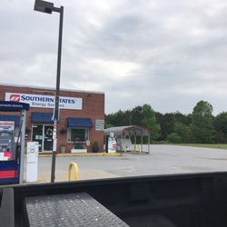 Southern States Tidewater Petroleum Cooperative - Propane fill and red farm diesel pump
