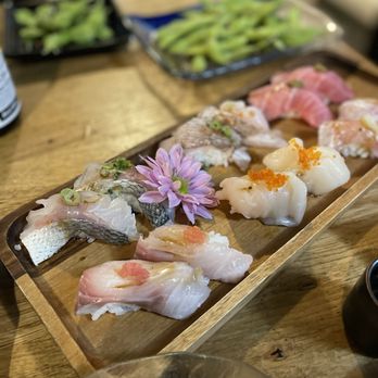 Akiko's Sushi Bar - various types of sushi - Sushi Bars Near Me - San Francisco, California