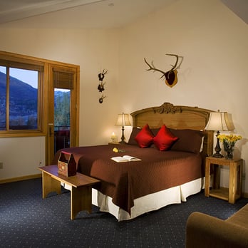 Mountain Chalet Aspen - Chamonix Deluxe Room - Hotels Near Me - Aspen, Colorado Mountain Chalet Aspen - Chamonix Deluxe Room - Hotels Near Me - Aspen, Colorado