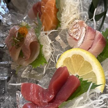 Au Sushi - Sashimi Combo - Sushi Bars Near Me - San Francisco, California Au Sushi - Sashimi Combo - Sushi Bars Near Me - San Francisco, California