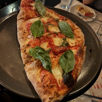 Pizzana Silver Lake - NEO CALZONE - Pizza Near Me - Los Angeles, California