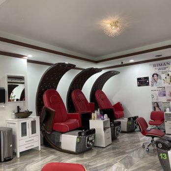 Tu Spa - Interior with the pedicure chairs. They even have 2 chairs for kids. - Nail Salons Near Me - Brighton, Michigan