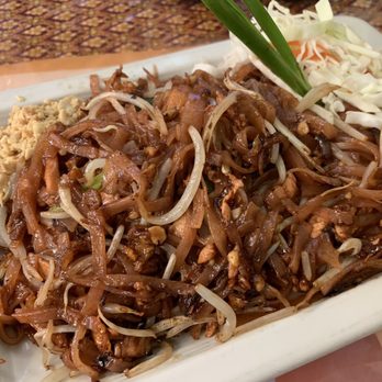 Pad Thai Cafe - Pad thai - Thai Near Me - Albuquerque, New Mexico