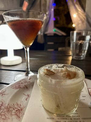 Table & Main by null