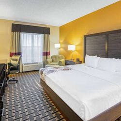 La Quinta by Wyndham Denison - North Lake Texoma - Guest room