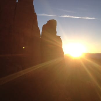 Cathedral Rock - Hiking Near Me - Sedona, Arizona Cathedral Rock - Hiking Near Me - Sedona, Arizona