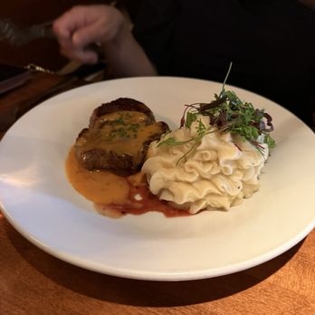 Winewood - Tenderloin Filet (6oz) - New American Near Me - Grapevine, Texas