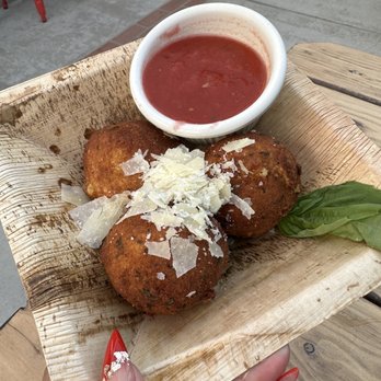 Deft Brewing - Risotto balls / instagram @JUDEETHEFOODEE - Breweries Near Me - San Diego, California