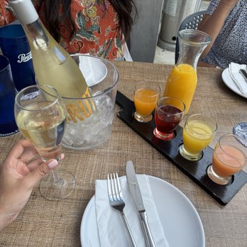 1886 Brewing - Mimosas - Brewpubs Near Me - Orange, California 1886 Brewing - Mimosas - Brewpubs Near Me - Orange, California