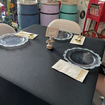 Alice’s Tea Shoppe - Tea Rooms Near Me - Land O' Lakes, Florida