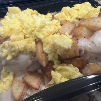 Mom’s House - Loaded Biscuits and Gravy - Waffles Near Me - Bakersfield, California