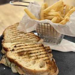 Plenty Of Huevos - Chicken Pesto Panini