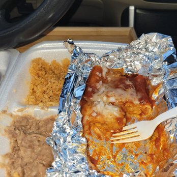 La Perla - Enchiladas - Mexican Near Me - Inglewood, California La Perla - Enchiladas - Mexican Near Me - Inglewood, California