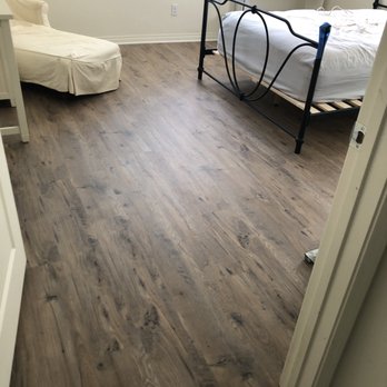 IZ Flooring - Master bedroom. - Flooring Near Me - San Diego, California IZ Flooring - Master bedroom. - Flooring Near Me - San Diego, California