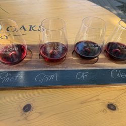 Hill Top Oaks Winery - Tasting pours