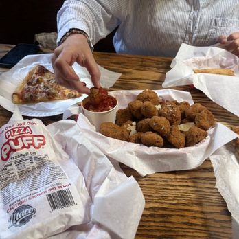 Lefty's Chicago Pizzeria - Pizza puff, fried mushrooms, thin crust sausage pizza. - Pizza Near Me - San Diego, California Lefty's Chicago Pizzeria - Pizza puff, fried mushrooms, thin crust sausage pizza. - Pizza Near Me - San Diego, California