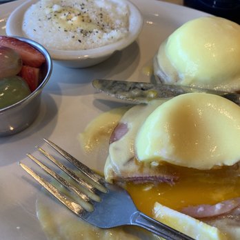 The Toasted Yolk Cafe - Inside The Arnold - Breakfast & Brunch Near Me - Spring, Texas