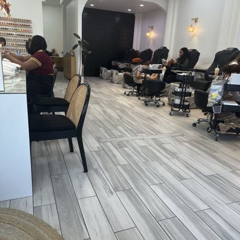 Goat Nail Bar - Inside - Nail Salons Near Me - Los Angeles, California Goat Nail Bar - Inside - Nail Salons Near Me - Los Angeles, California