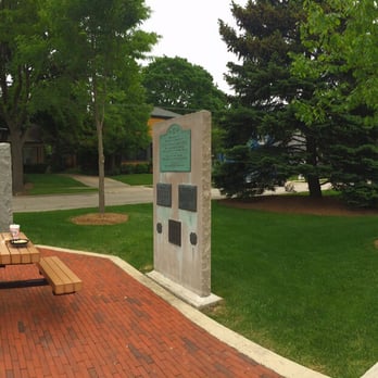 Memorial Park - Landmarks & Historical Buildings Near Me - Arlington Heights, Illinois