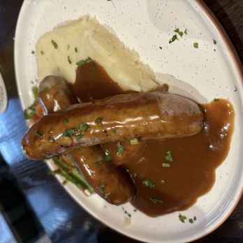 Great Lakes Brewpub - Bangers & Mash - Brewpubs Near Me - Toronto, Ontario