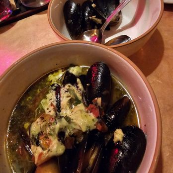 Helen's - Mussels - New American Near Me - Richmond, Virginia
