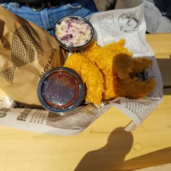 Richard's Fresh Seafood - Chicken fingers - Seafood Near Me - Covehead, Prince Edward Island