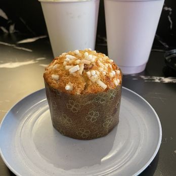 Adee's Coffee Roasters - Raspberry peach muffin - Cocktail Bars Near Me - Baltimore, Maryland