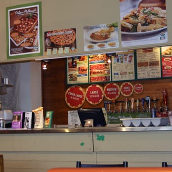 Round Table Pizza - Pizza Near Me - Burbank, California