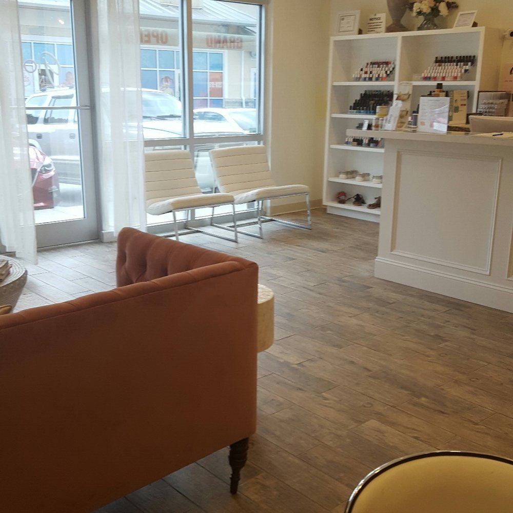 Glow Nail Bar - Nail Salons Near Me - North Charleston, South Carolina