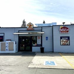 Seven Star Convenience Store  - Outside