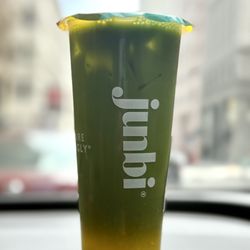 Junbi Matcha & Tea - Golden peach matcha cold brew