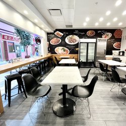 Bubble Waffle Cafe - @BubbleWaffleYyc