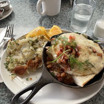 Plums Cafe - Shirred eggs - Breakfast & Brunch Near Me - Costa Mesa, California Plums Cafe - Shirred eggs - Breakfast & Brunch Near Me - Costa Mesa, California