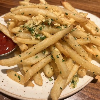 Bluewater Grill - Garlic Fries! Fear no more of vampires! - Seafood Near Me - Santa Barbara, California