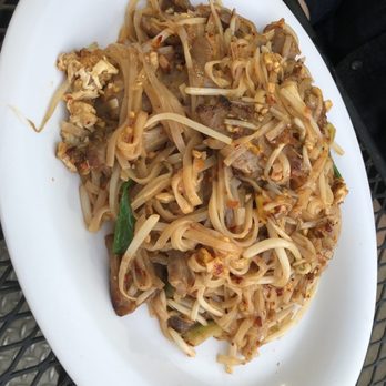 Smiling Banana Leaf - Beef pad Thai - Thai Near Me - Pittsburgh, Pennsylvania Smiling Banana Leaf - Beef pad Thai - Thai Near Me - Pittsburgh, Pennsylvania