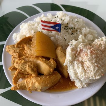 Boricua Restaurant #2 - Pollo Guisado - Puerto Rican Near Me - Philadelphia, Pennsylvania
