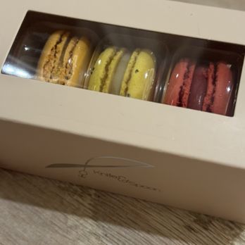 Knife & Spoon - Macarons gifted to me since it was my birthday. - Seafood Near Me - Orlando, Florida