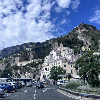 Amalfi Coast - Hotels Near Me - Amalfi, SA