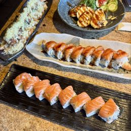 HONEYMOON ROLL, CAPTAIN AMERICA, BAKED GREEN MUSSEL, SALMON LOVER HONEYMOON ROLL, CAPTAIN AMERICA, BAKED GREEN MUSSEL, SALMON LOVER