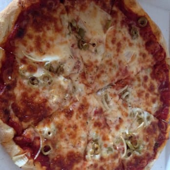 Primo's Pizza - Medium onion green olive - Pizza Near Me - Rockford, Illinois