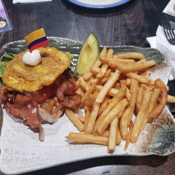 Fiesta Colombia - Hamburguesa Y French fries - Colombian Near Me - Milwaukee, Wisconsin Fiesta Colombia - Hamburguesa Y French fries - Colombian Near Me - Milwaukee, Wisconsin