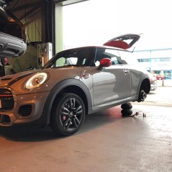 D & D Tyres - Specialist tyres ordered same day.
