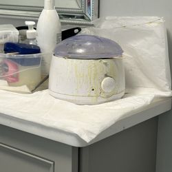 Premiere Nail Lounge - Other peoples hair stuck to the wax pot