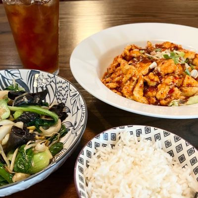 Gigi's Chinese Cuisine by null