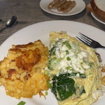 San Pedro Cafe - Veggie omelette with feta cheese plus Mac & cheese - Diners Near Me - San Pedro, California San Pedro Cafe - Veggie omelette with feta cheese plus Mac & cheese - Diners Near Me - San Pedro, California