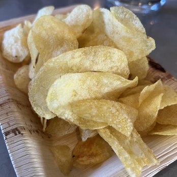 Cochon Tasting Bar - Spanish potato chips - Wine Tasting Room Near Me - Sonoma, California