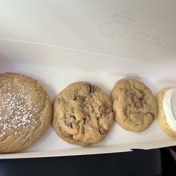 Crumbl - Cinco Ranch - Bakeries Near Me - Katy, Texas